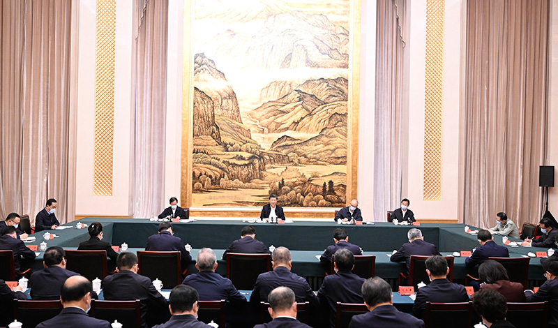 5月17日上午，中共中央總書記、國家主席、中央軍委主席習(xí)近平在陜西西安主持中國－中亞峰會前夕，專門聽取陜西省委和省政府工作匯報，發(fā)表了重要講話。