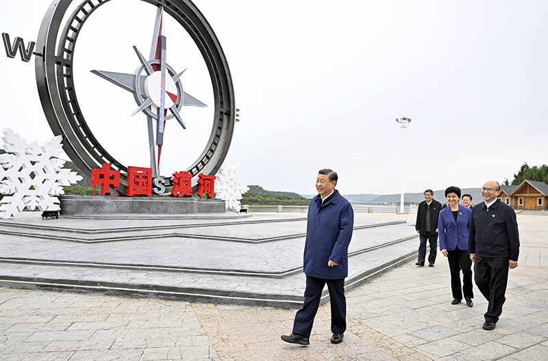 9月6日至8日，中共中央總書記、國家主席、中央軍委主席習近平在黑龍江考察。這是6日下午，習近平在大興安嶺地區(qū)漠河市北極村考察。